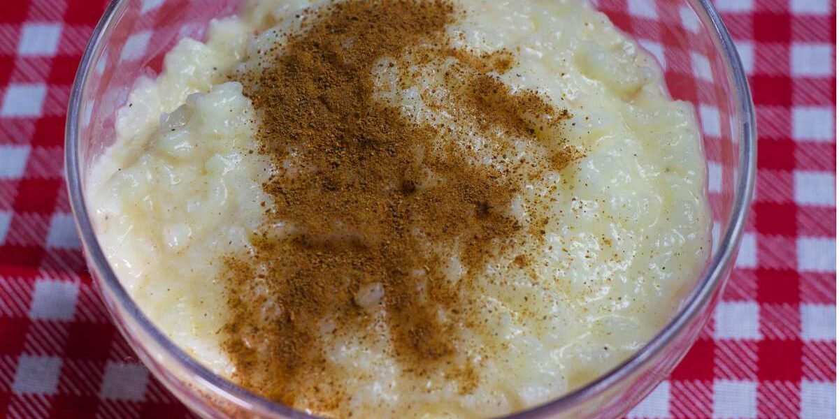 arroz doce com açucar queimado​