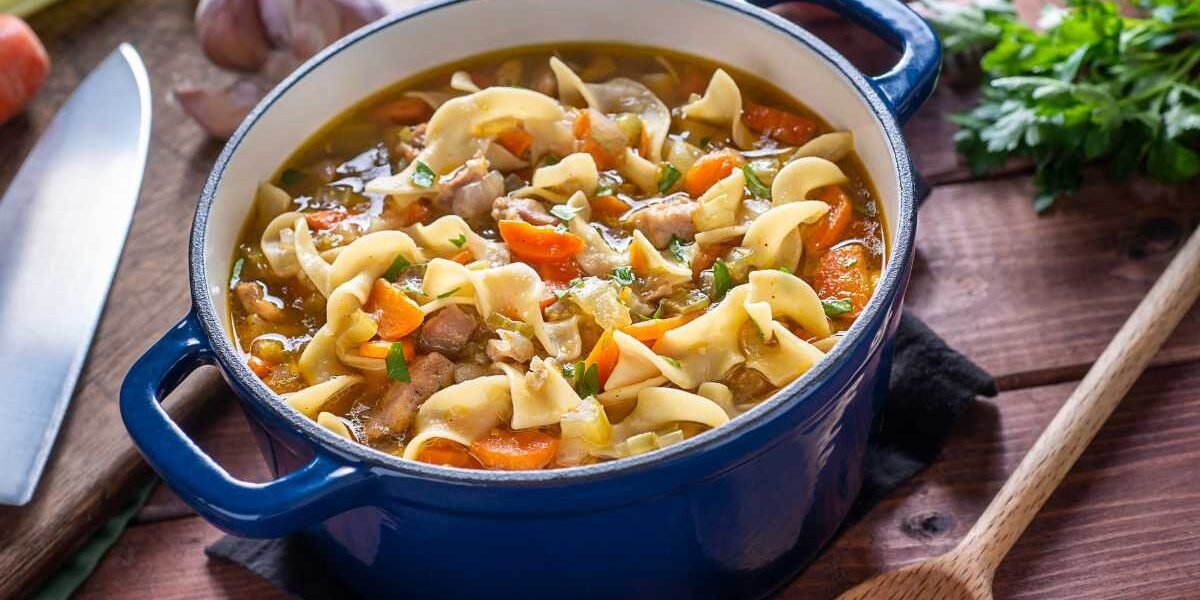 como fazer sopa de macarrao​