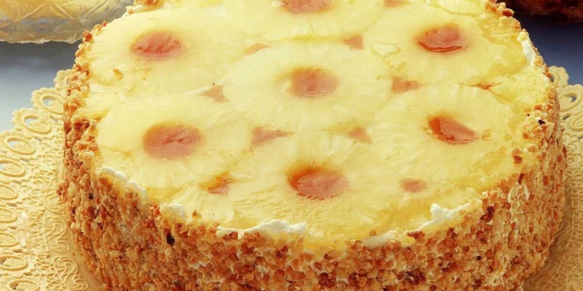 Bolo de AbacaxiBolo de Abacaxi