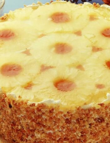 Bolo de AbacaxiBolo de Abacaxi