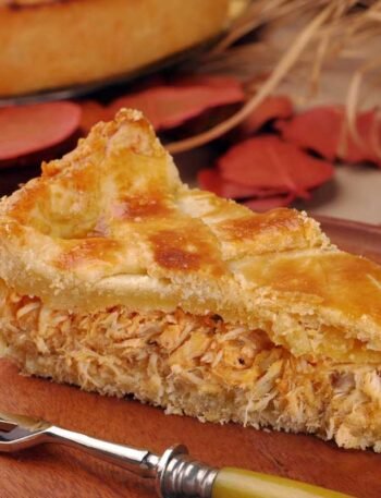 Empadão de Frango Cremoso com Requeijão