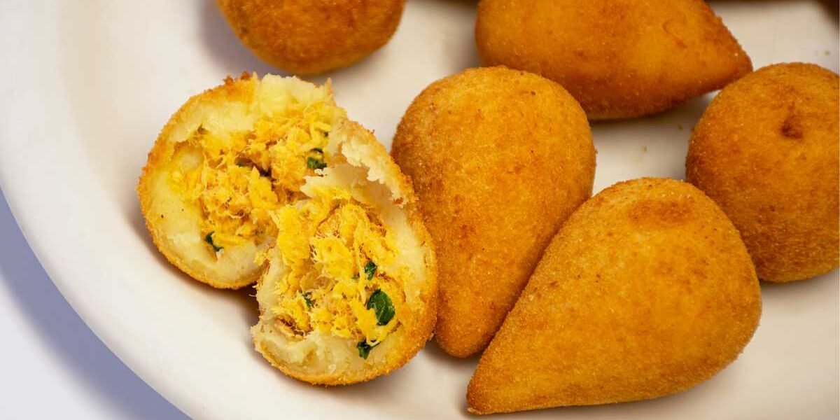 Mini Coxinhas de Frango para Petisco