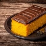 Bolo Fit de Cenoura com Cobertura