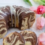 Bolo Mármore com Cobertura