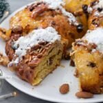 Bolo de coco com passas