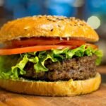 Como fazer hambúrguer artesanal