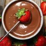 Como fazer morango com cobertura de chocolate