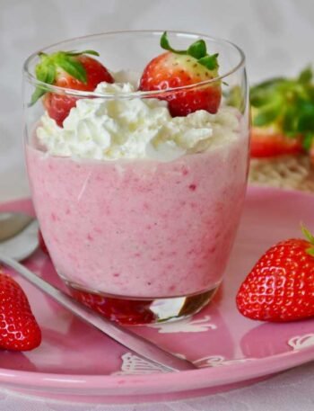 Coquetel de Morango com Leite Condensado