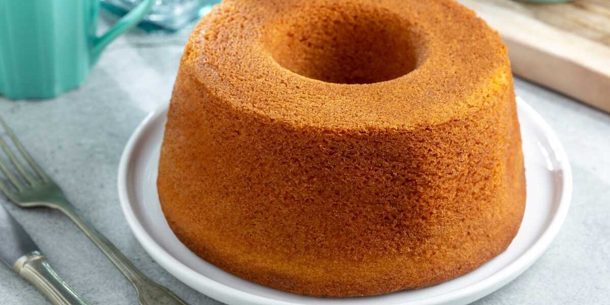 O que colocar no bolo de fubá pra ficar fofinho