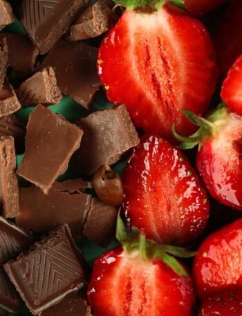 Pavê de morango com chocolate