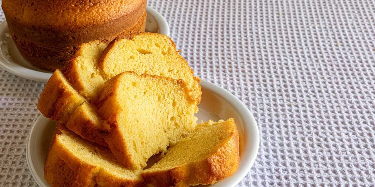 O Bolo de Fubá Mais Fofinho que Você Já Fez na Vida